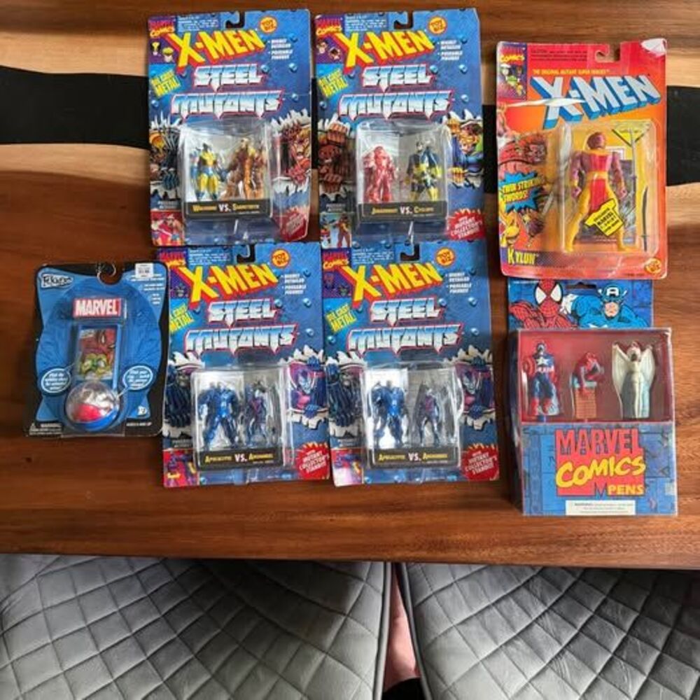 Marvel Xmen collectible lot